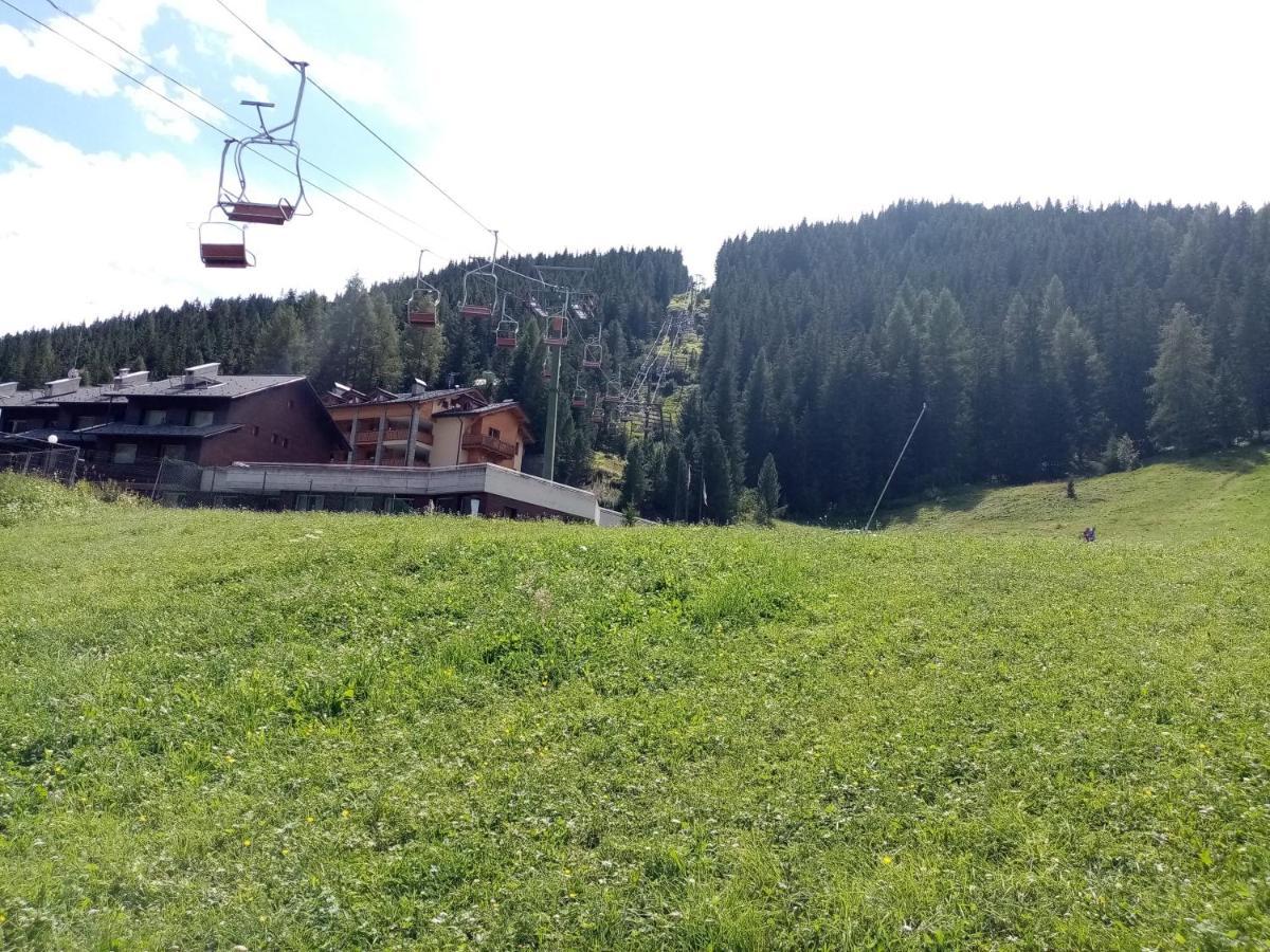 Comodo Alloggio Con Accesso Diretto Alle Piste Santa Caterina Valfurva Exterior photo