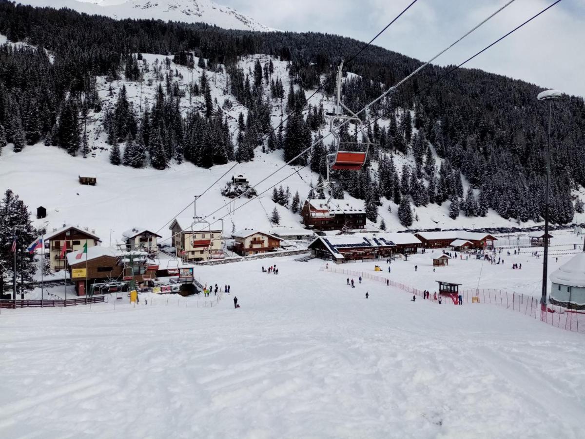 Comodo Alloggio Con Accesso Diretto Alle Piste Santa Caterina Valfurva Exterior photo