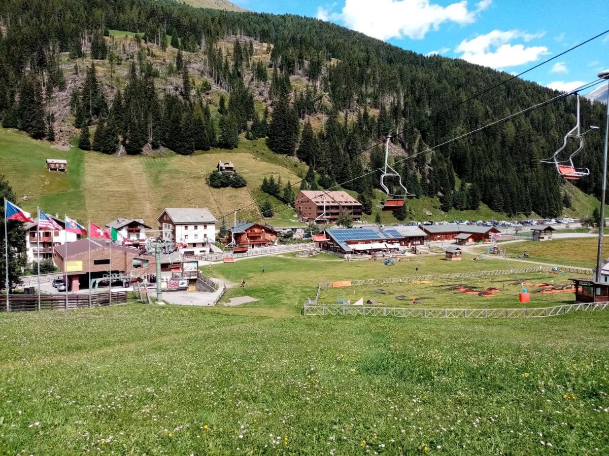 Comodo Alloggio Con Accesso Diretto Alle Piste Santa Caterina Valfurva Exterior photo